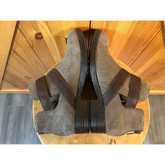 b.o.c. Taupe Ankle Boots with Double Buckle - Picture 7 of 9